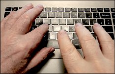 Hands on keyboard GX7 P1140627.JPG