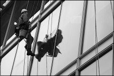 Absailing window cleaner 3 DSC-S40.jpg