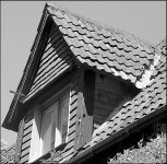 Wood and tile gable in Clyst St Mary TZ70 P1030408.JPG