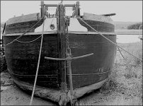 Vigilant at Topsham Quay front view A65 DSC00356.JPG