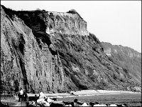 Sidmouth cliffs monochrome TZ70 P1030210.JPG