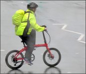 HiVis bike rider Wet Day Exeter FZ82 P1010601.jpeg